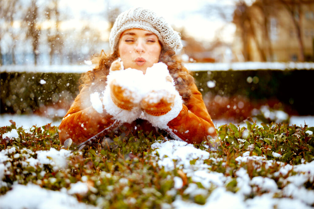 Kilos en trop: 5 astuces pour éviter l’effet boule de neige en hiver Nutrition et Régimes, Régime détox shutterstock 2071874687 1